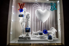 LV Jeff Koons Window Display Balloon Heart