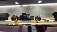 Louis Vuitton Store Window Display, Visual Merchandising