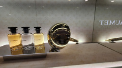Louis Vuitton Store Window Display, Visual Merchandising
